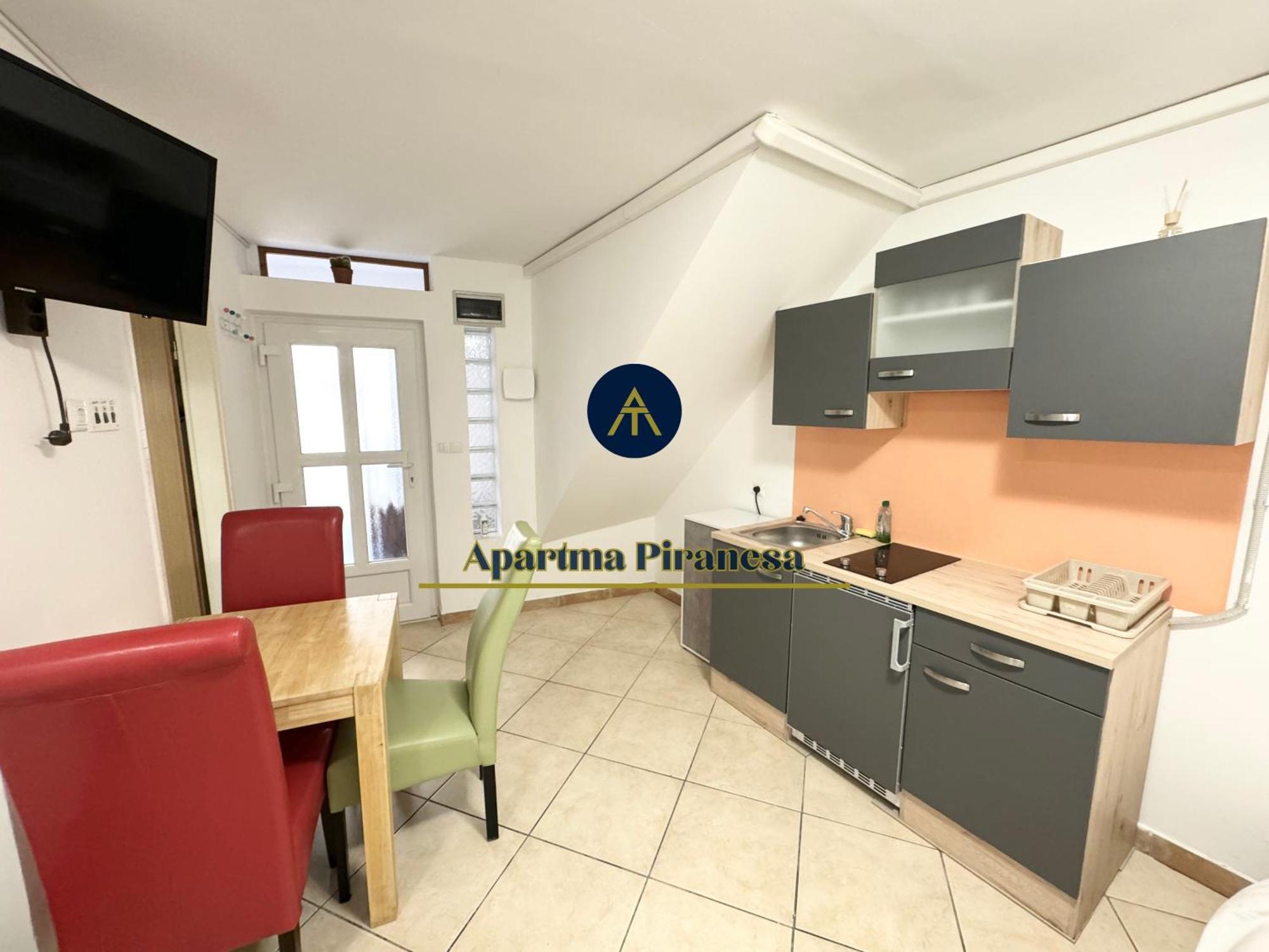 Apartment Apartma Piranesa Ii